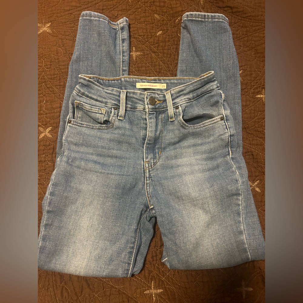 Levi's 721 High Rise Skinny Light Blue Jeans